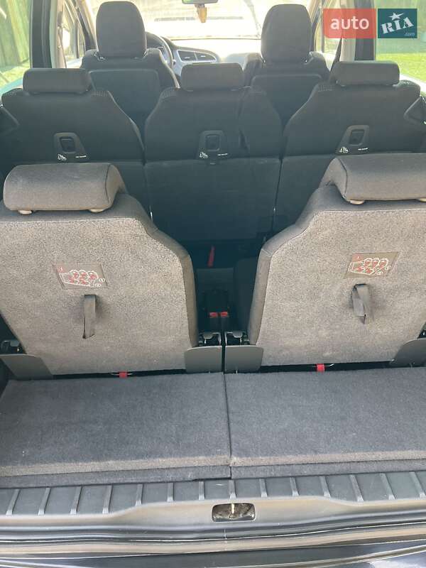 Мікровен Peugeot 5008 2011 в Луцьку