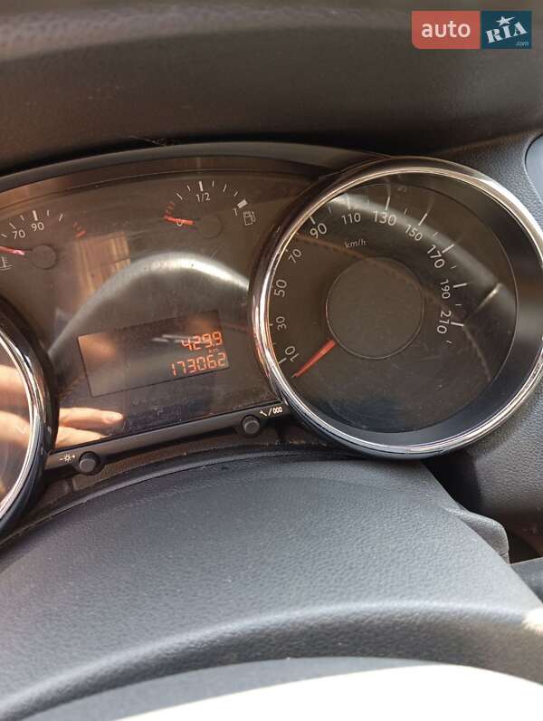 Мікровен Peugeot 5008 2010 в Житомирі