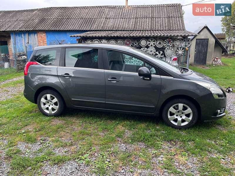 Мікровен Peugeot 5008 2010 в Самборі