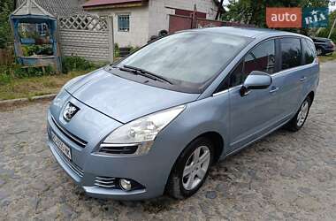 Мікровен Peugeot 5008 2009 в Старій Вижівці