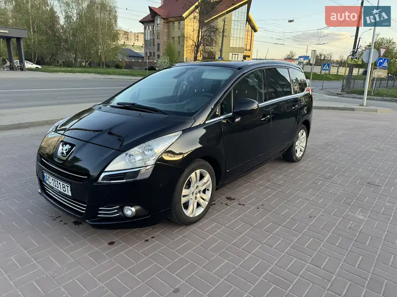 Peugeot 5008 2012