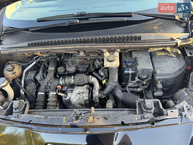 Мікровен Peugeot 5008 2012 в Луцьку