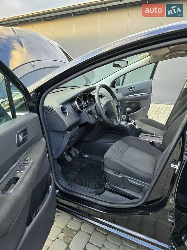 Мікровен Peugeot 5008 2010 в Львові