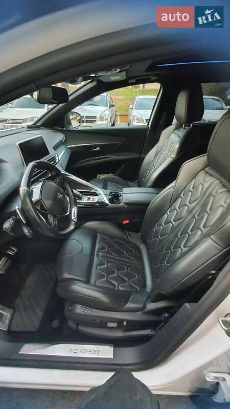 Позашляховик / Кросовер Peugeot 5008 2018 в Українці