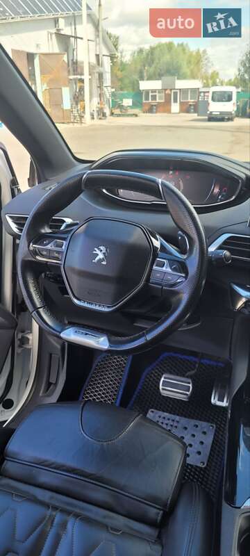 Позашляховик / Кросовер Peugeot 5008 2018 в Українці