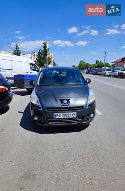 Микровэн Peugeot 5008 2013 в 
