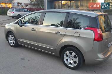 Микровэн Peugeot 5008 2010 в 