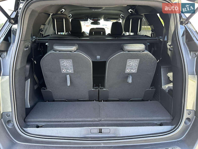 Позашляховик / Кросовер Peugeot 5008 2018 в Луцьку