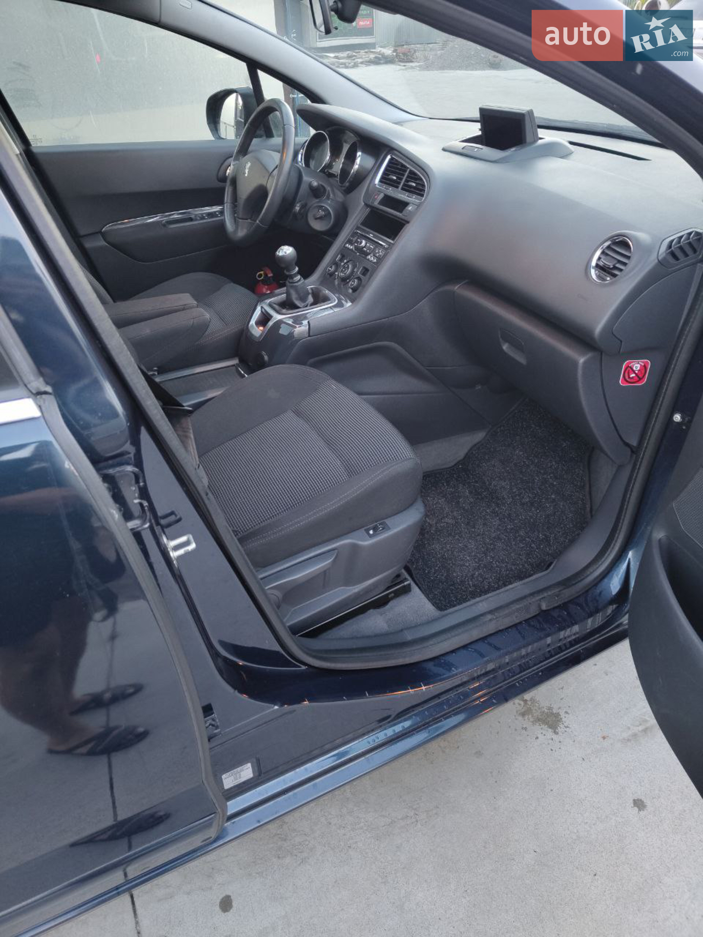 2011 Peugeot 5008 - мініатюра 13