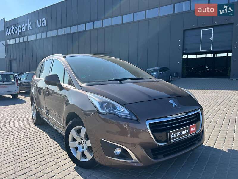 Микровэн Peugeot 5008 2014 в Львове