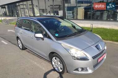 Микровэн Peugeot 5008 2010 в Киеве