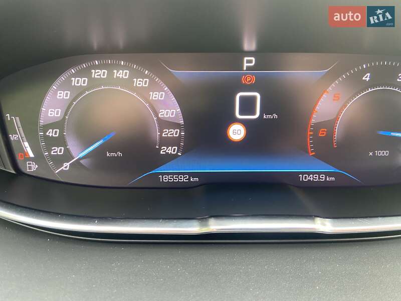 Внедорожник / Кроссовер Peugeot 5008 2022 в Житомире