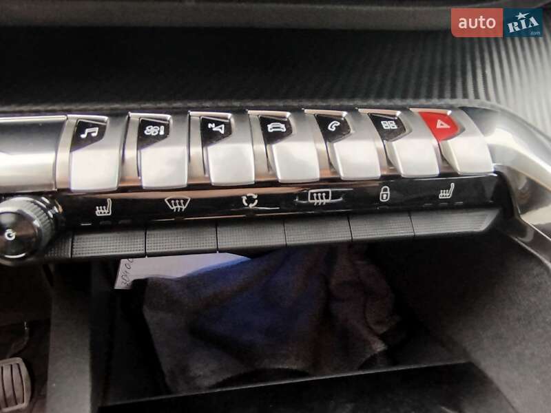 Позашляховик / Кросовер Peugeot 5008 2017 в Малині фото 46 Позашляховик / Кросовер Peugeot 5008 2017 в Малині