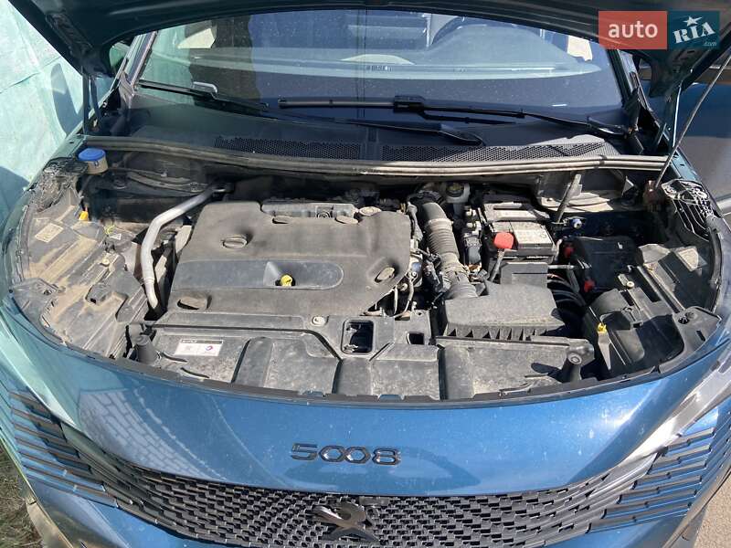 Внедорожник / Кроссовер Peugeot 5008 2022 в Житомире