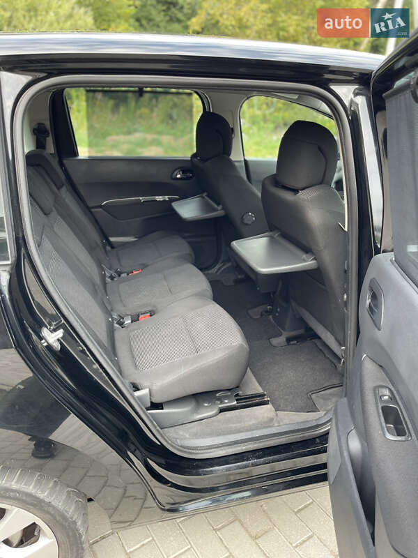Микровэн Peugeot 5008 2009 в Львове фото 24 Микровэн Peugeot 5008 2009 в Львове