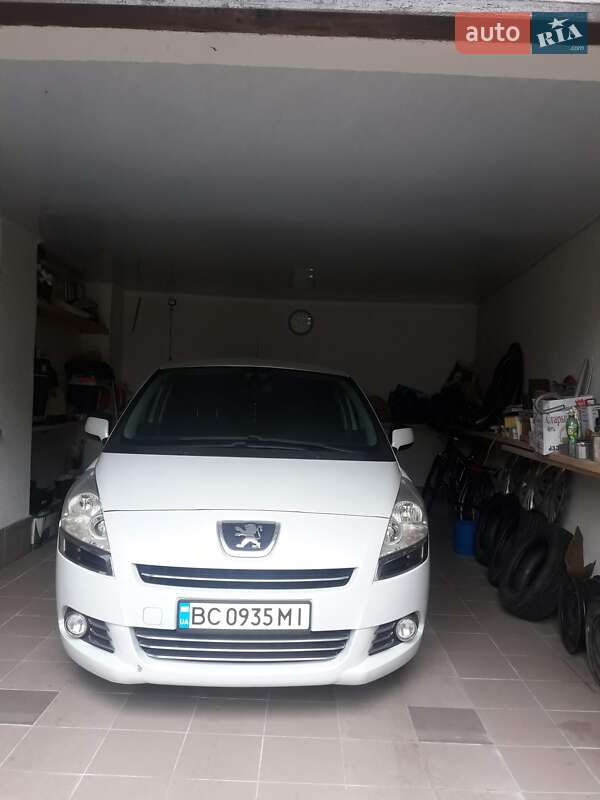 Peugeot 5008 2012 Peugeot 5008 2012