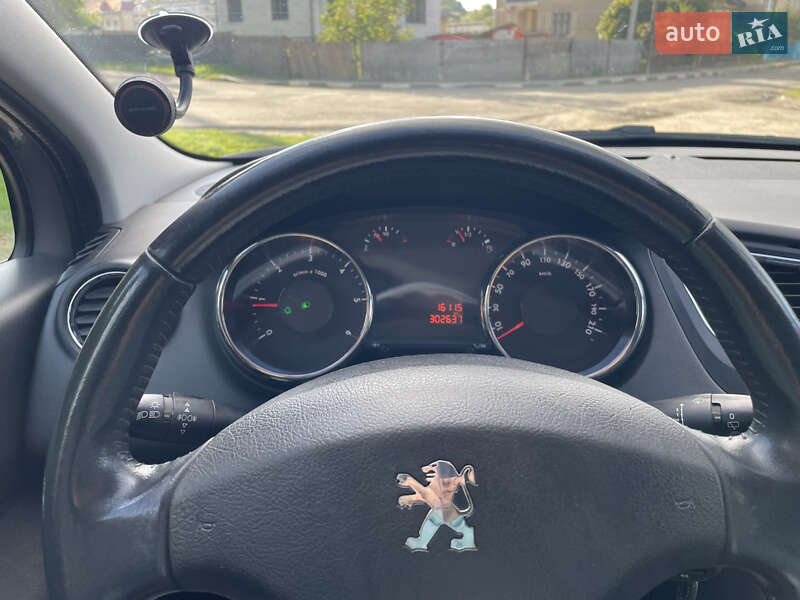 Мікровен Peugeot 5008 2011 в Теребовлі