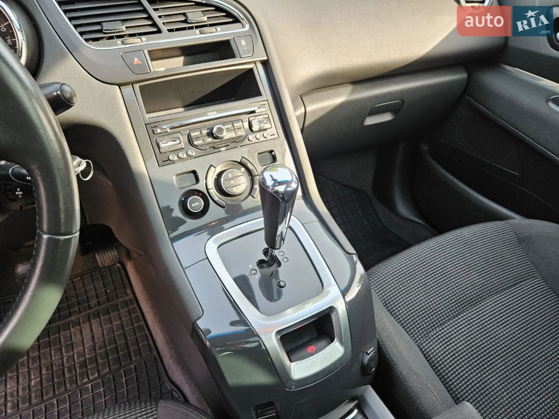 2012 Peugeot 5008 - мініатюра 23