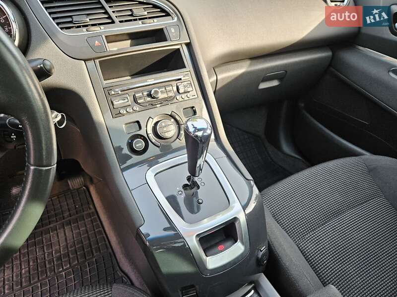 Мікровен Peugeot 5008 2012 в Житомирі