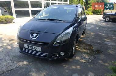 Мікровен Peugeot 5008 2011 в Ізмаїлі