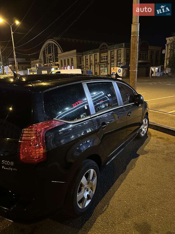 Мікровен Peugeot 5008 2010 в Дніпрі