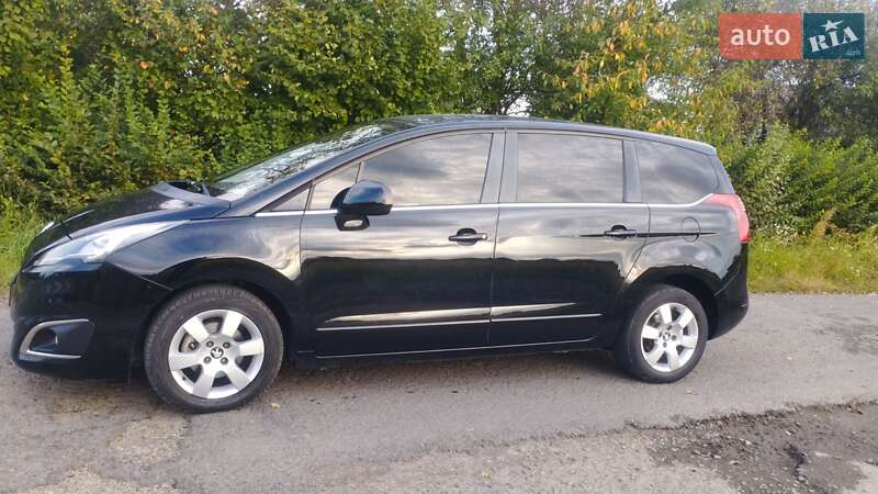 Мікровен Peugeot 5008 2014 в Стрию