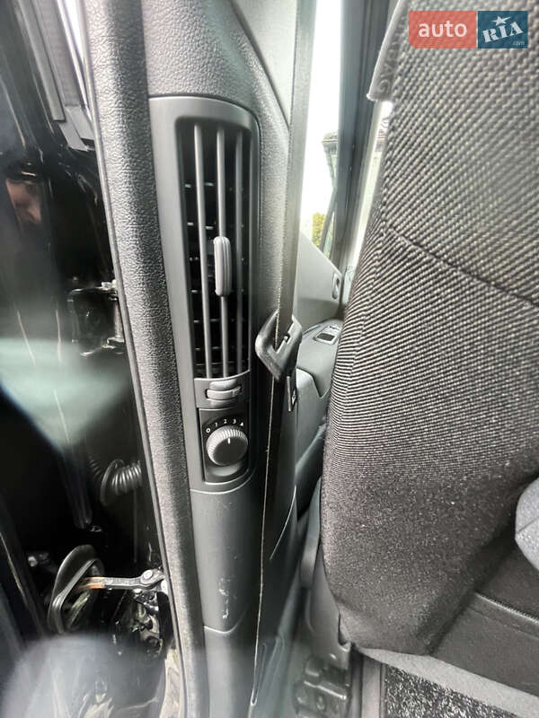 Мікровен Peugeot 5008 2010 в Звягелі