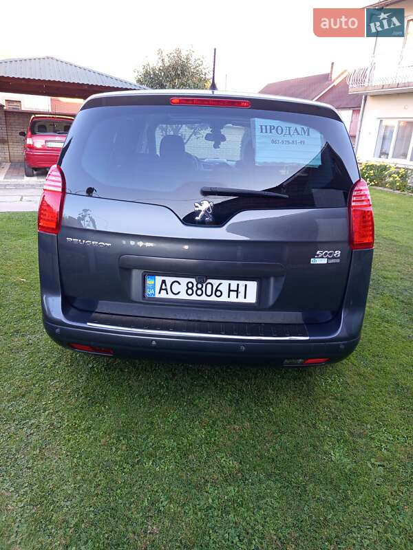 Мікровен Peugeot 5008 2013 в Ратному