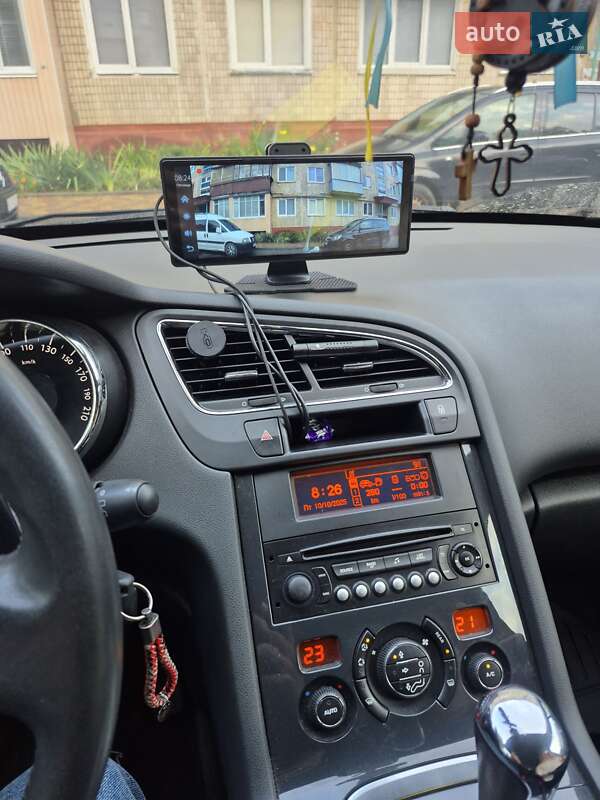 Мікровен Peugeot 5008 2013 в Тернополі