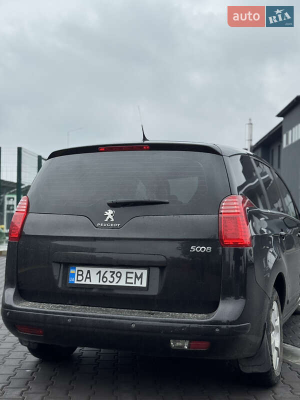 Микровэн Peugeot 5008 2014 в Голованевске фото 5 Микровэн Peugeot 5008 2014 в Голованевске