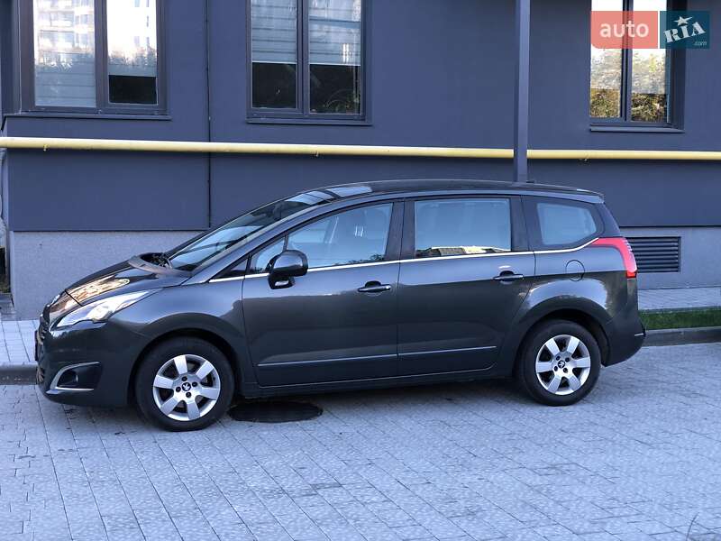 Микровэн Peugeot 5008 2014 в Львове