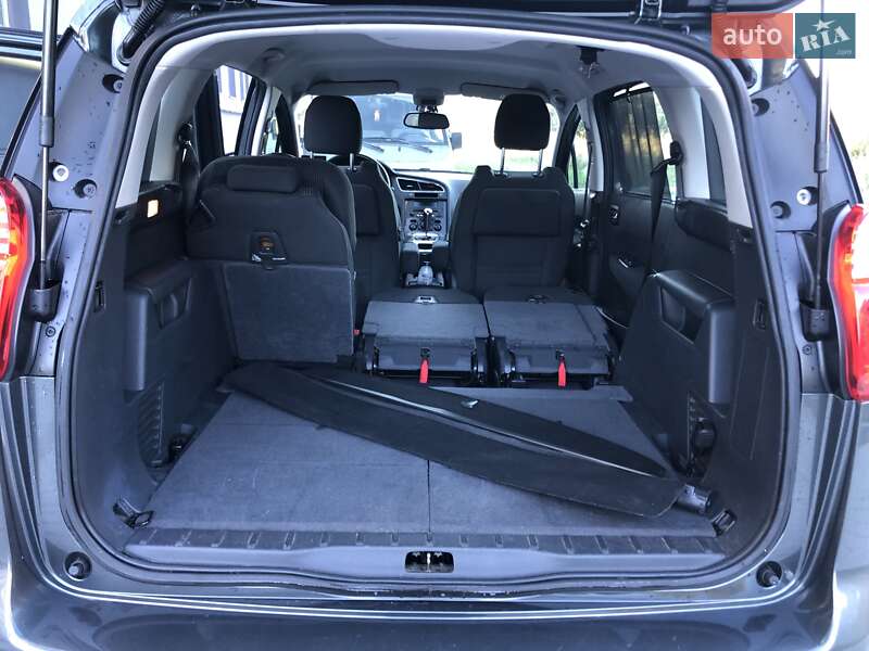Микровэн Peugeot 5008 2014 в Львове