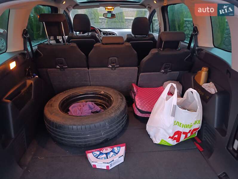 Микровэн Peugeot 5008 2010 в Тернополе фото 10 Микровэн Peugeot 5008 2010 в Тернополе