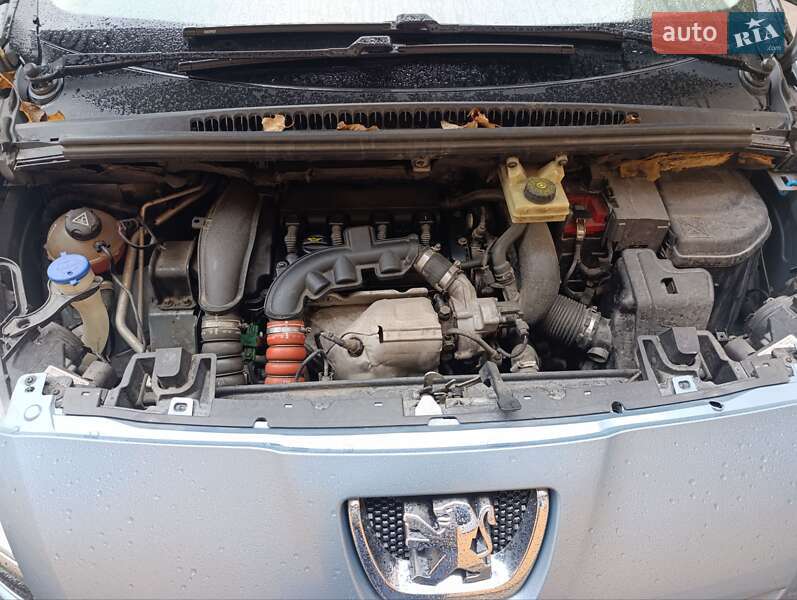 Микровэн Peugeot 5008 2010 в Тернополе фото 20 Микровэн Peugeot 5008 2010 в Тернополе