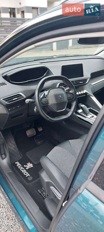 Позашляховик / Кросовер Peugeot 5008 2019 в Львові