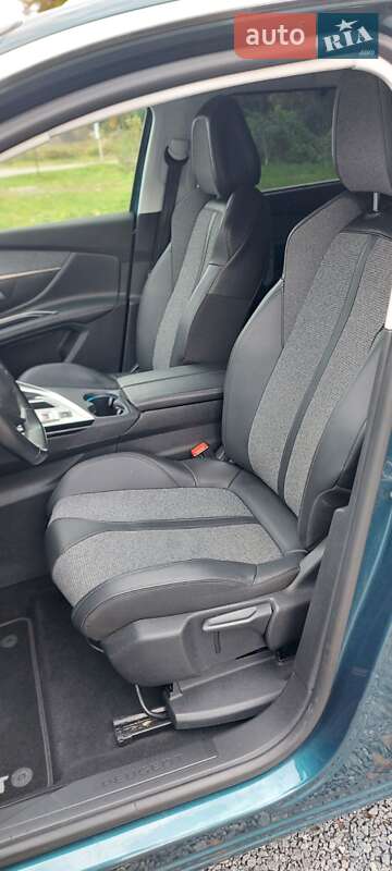 Позашляховик / Кросовер Peugeot 5008 2019 в Львові