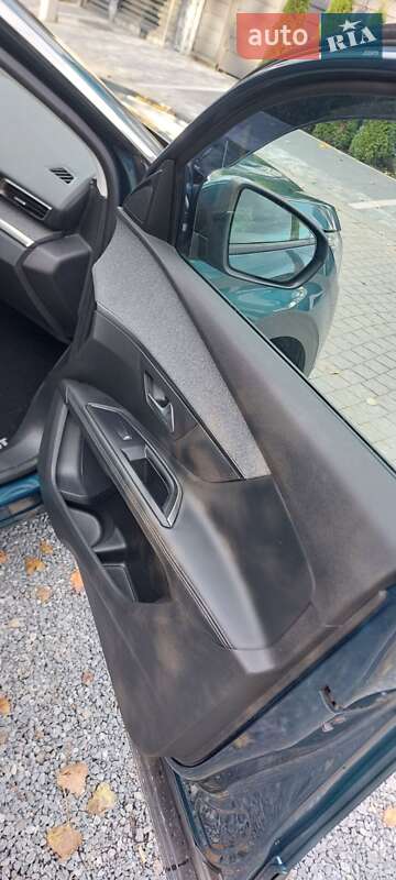 Позашляховик / Кросовер Peugeot 5008 2019 в Львові