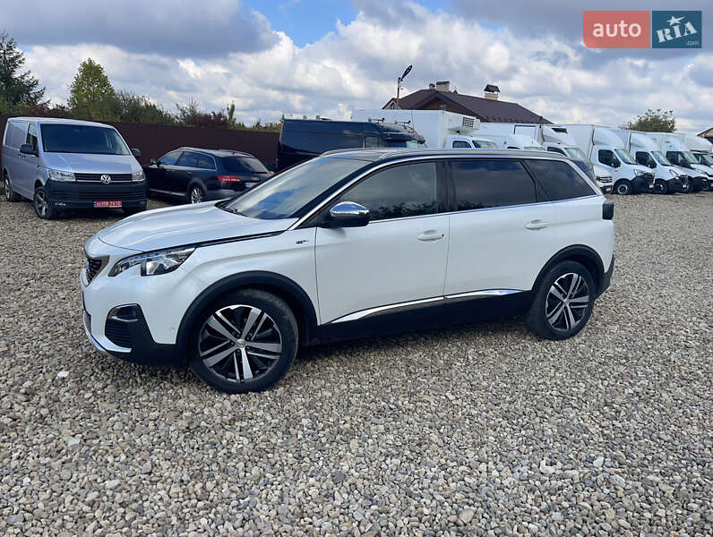 Внедорожник / Кроссовер Peugeot 5008 2017 в Львове