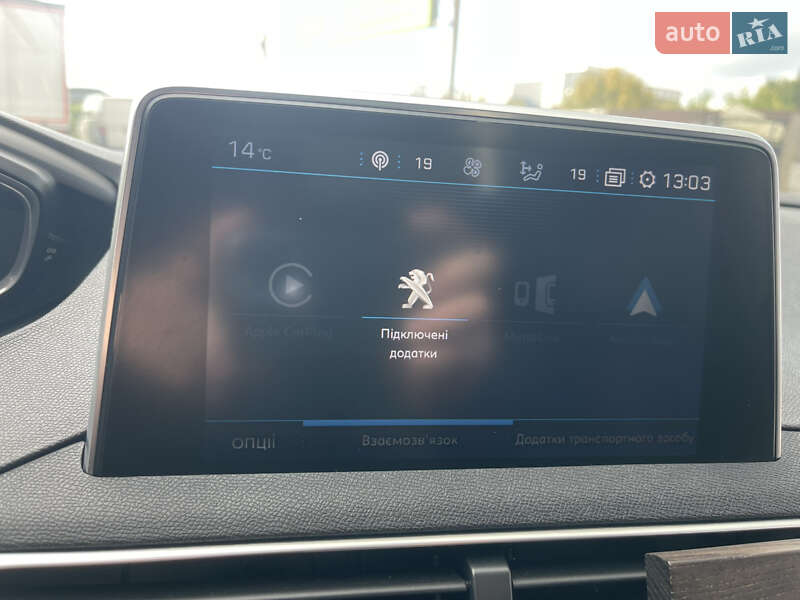 Внедорожник / Кроссовер Peugeot 5008 2017 в Львове