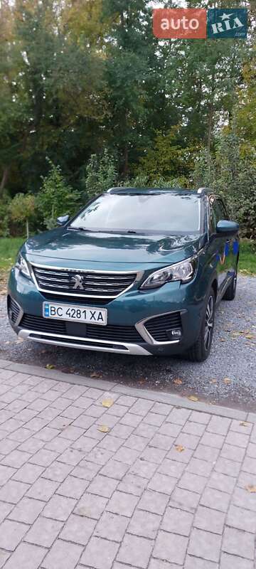 Позашляховик / Кросовер Peugeot 5008 2019 в Львові