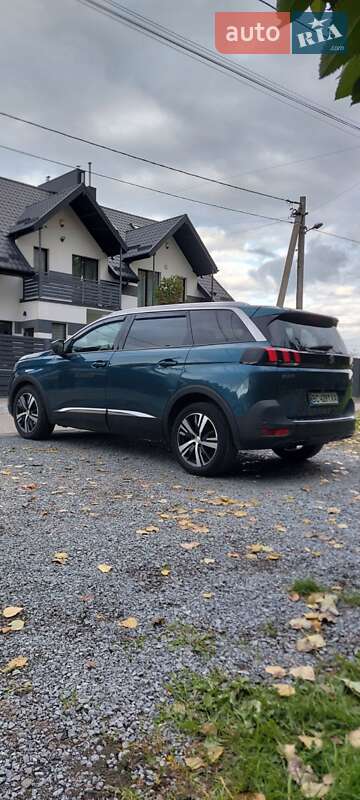 Позашляховик / Кросовер Peugeot 5008 2019 в Львові