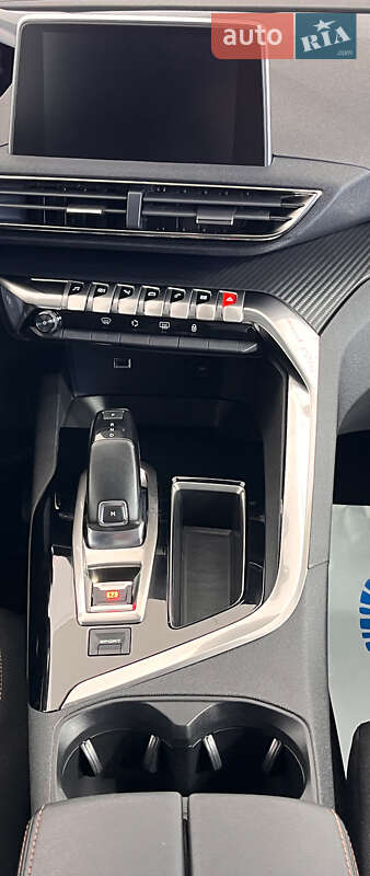 Внедорожник / Кроссовер Peugeot 5008 2019 в Львове