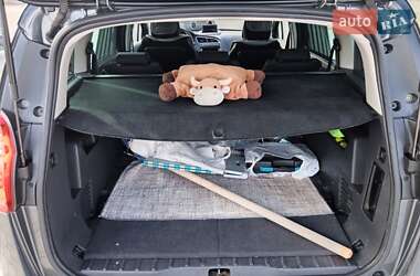 Микровэн Peugeot 5008 2010 в 