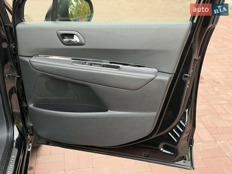 Микровэн Peugeot 5008 2014 в Ровно