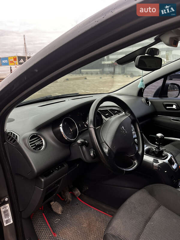 Микровэн Peugeot 5008 2009 в Житомире