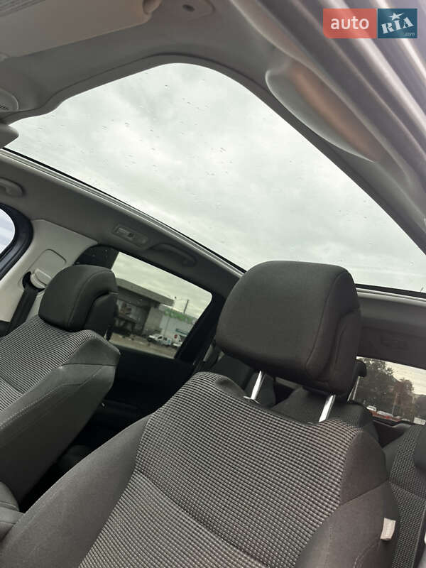 Микровэн Peugeot 5008 2009 в Житомире