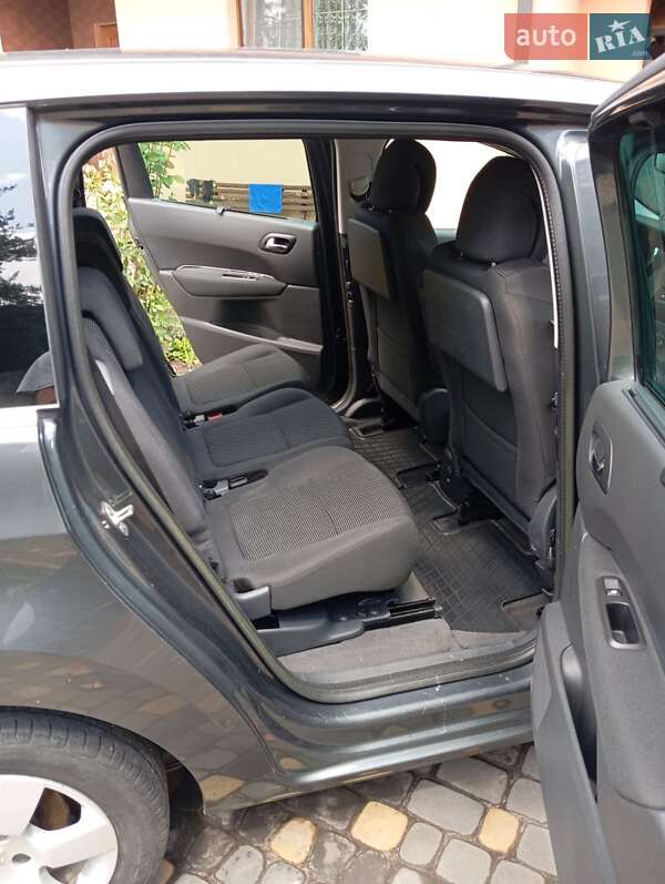 Микровэн Peugeot 5008 2012 в Ковеле