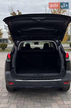 Внедорожник / Кроссовер Peugeot 5008 2020 в 