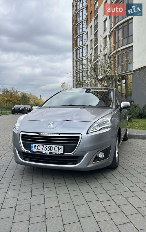 Микровэн Peugeot 5008 2015 в Ивано-Франковске