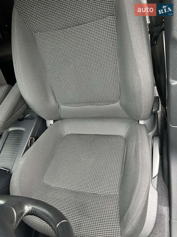 Микровэн Peugeot 5008 2015 в Ивано-Франковске